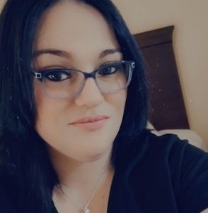 Meet your Posher, Jade